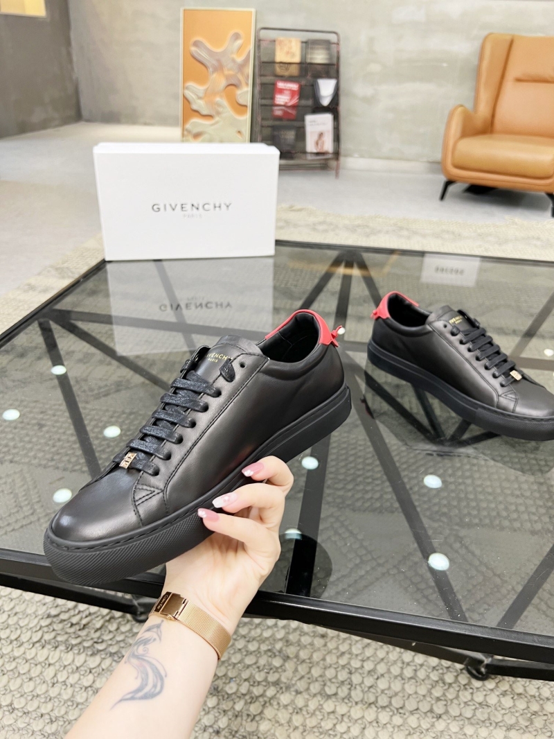 Givenchy Sneakers